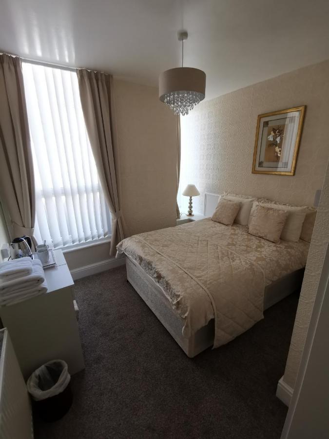 Bed and Breakfast The Stafford Blackpool Exterior foto